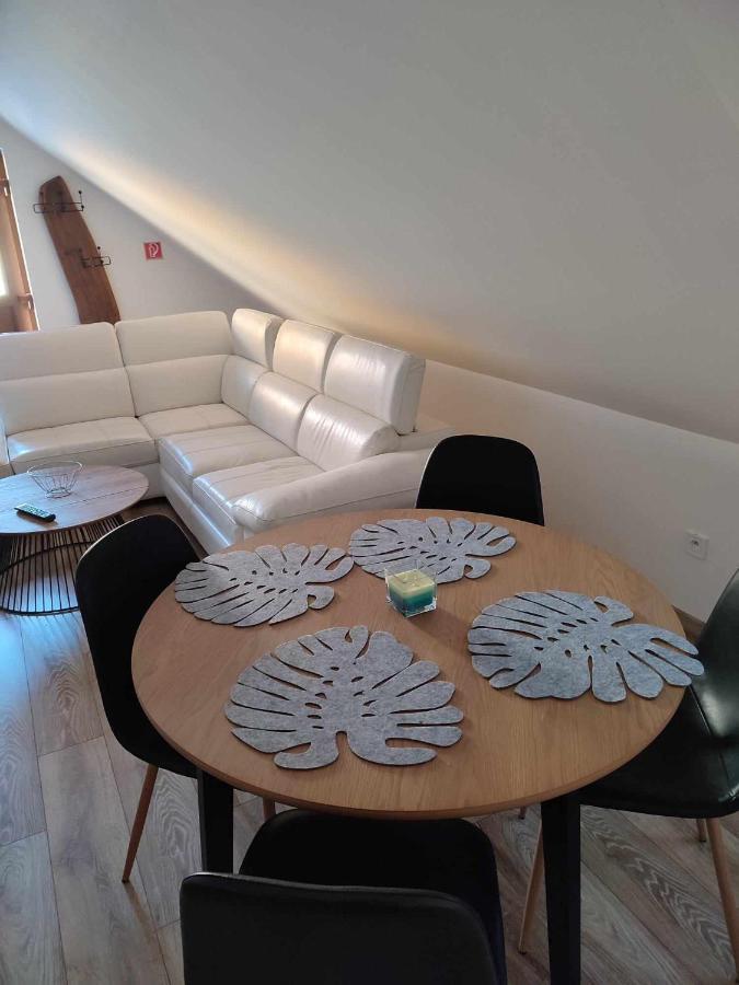 Apartman Tulipan Hnusta Exteriér fotografie