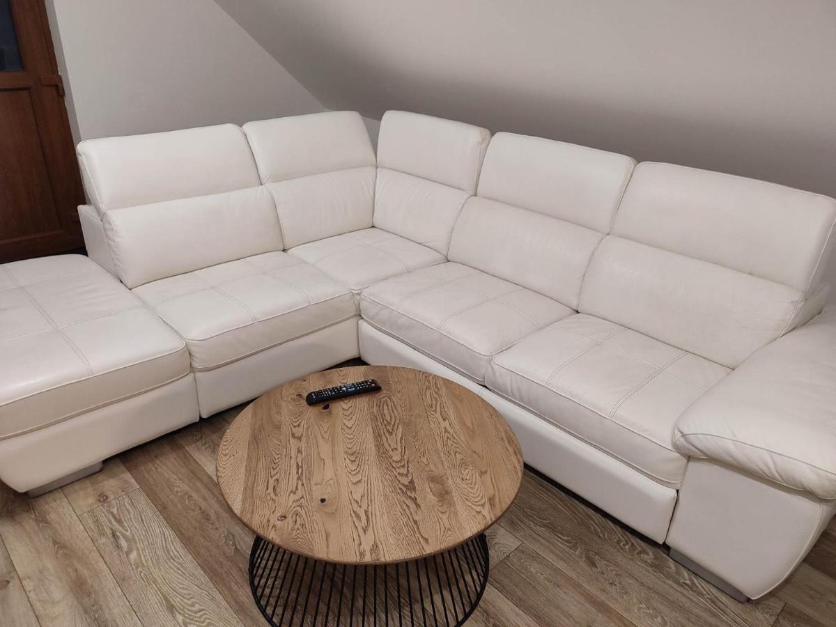 Apartman Tulipan Hnusta Exteriér fotografie
