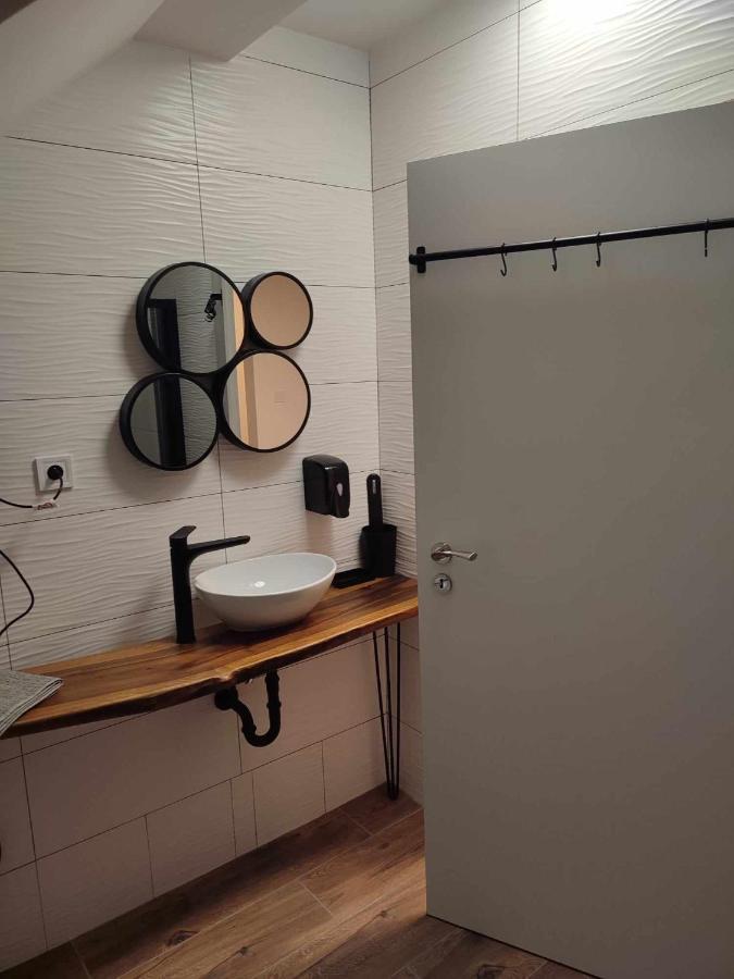 Apartman Tulipan Hnusta Exteriér fotografie