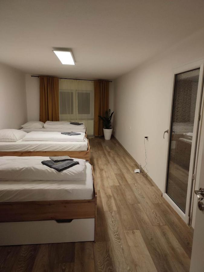 Apartman Tulipan Hnusta Exteriér fotografie