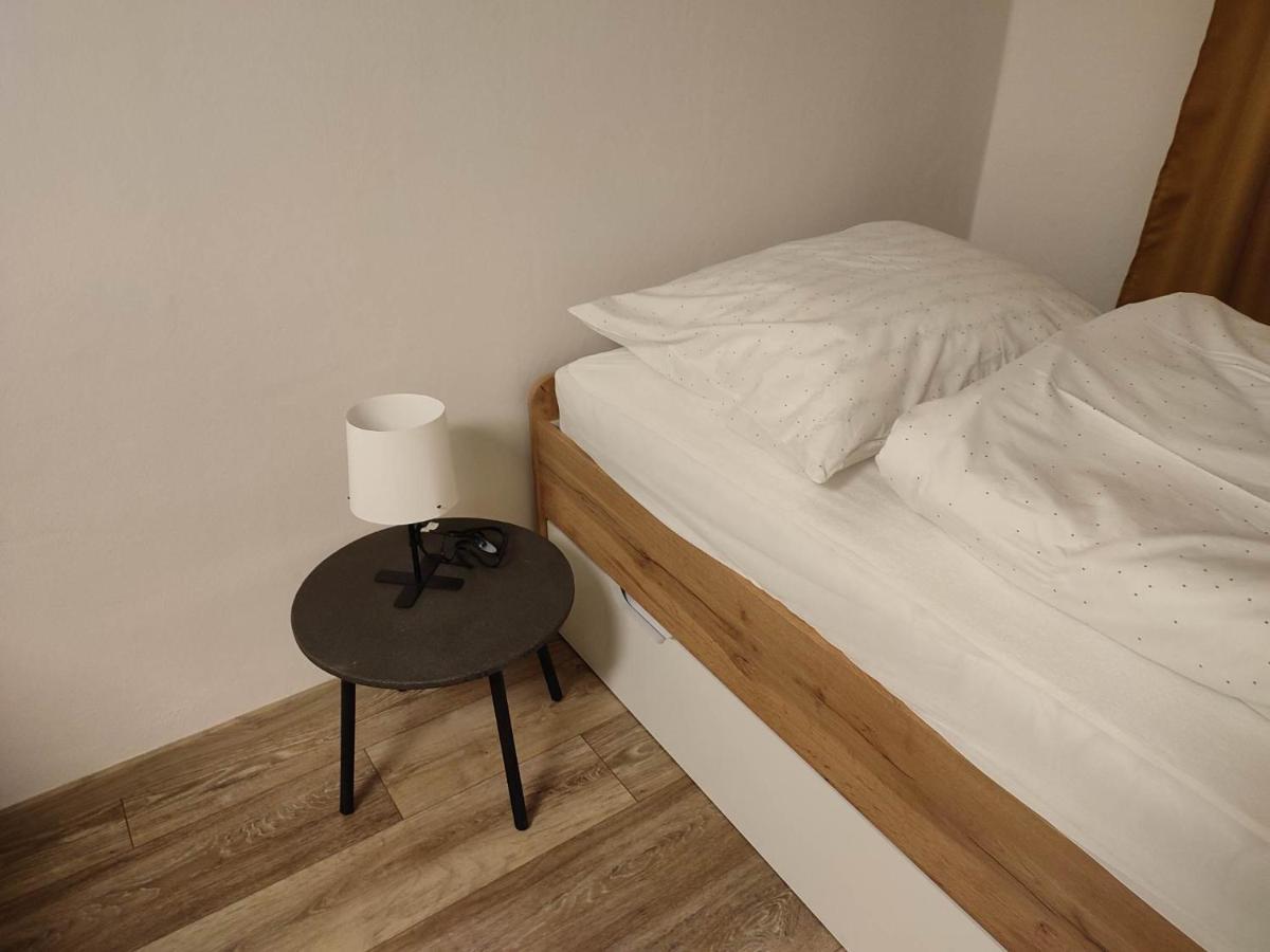 Apartman Tulipan Hnusta Exteriér fotografie