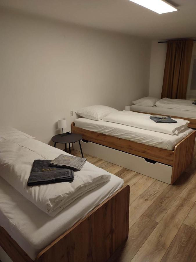 Apartman Tulipan Hnusta Exteriér fotografie