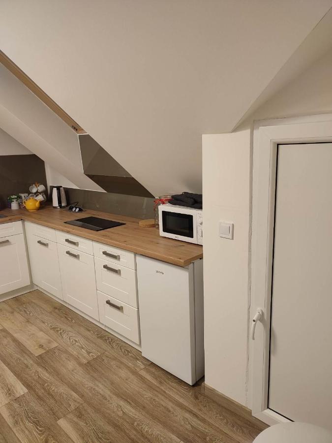 Apartman Tulipan Hnusta Exteriér fotografie